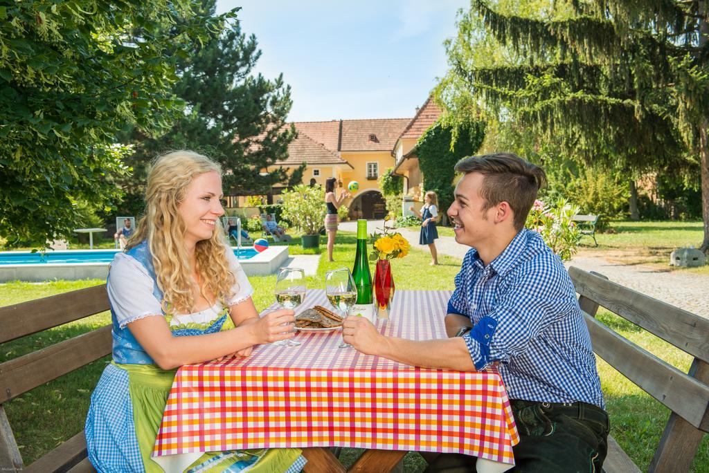 Апартаменты Winzerhof Familie Bogner Rohrendorf bei Krems Экстерьер фото