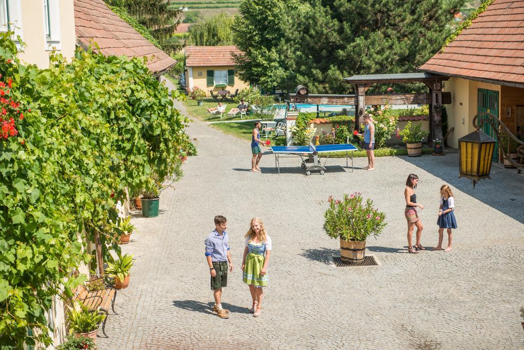 Апартаменты Winzerhof Familie Bogner Rohrendorf bei Krems Экстерьер фото